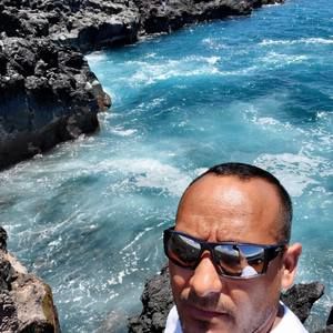 Meet your Posher, Armando